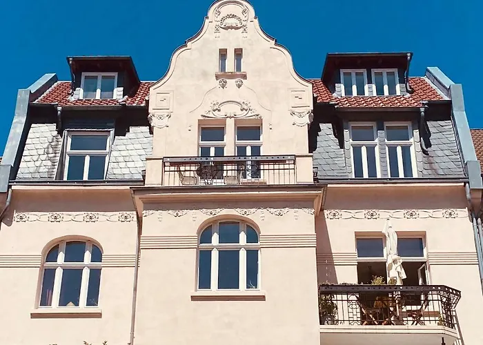 Jugendstil-Altbauwohnung Mit Dachterrasse Direkt An Der Karlsaue